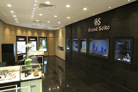 Свое 50-летие присутствия на российском рынке Seiko Watch Corporation отметила открытием столичного бутика