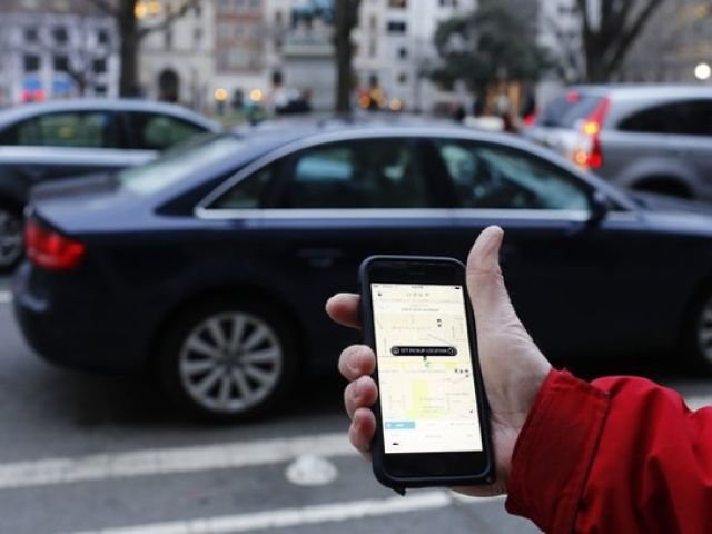 «Uber» определили срок отказа от «нелегалов»