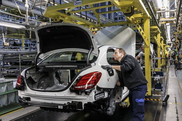 Глава Минпромторга пообещал скорый запуск подмосковного завода Mercedes
