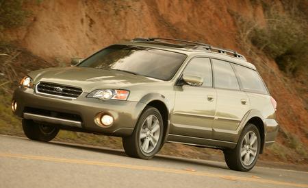 Subaru Outback -   