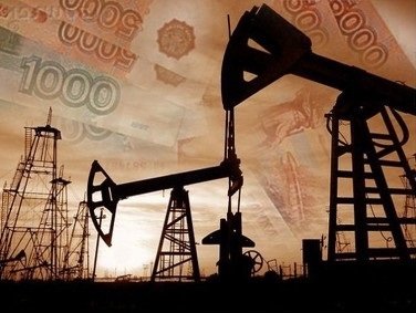Аналитики ТелеТрейд указали причины отрыва рубля от нефти
