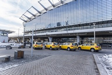 ФАС не нашла нарушений с допуском такси к первой линии во Внуково