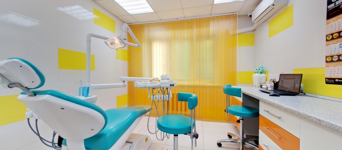 Как выбрать стоматологическую клинику: параметры, процедуры, расположение