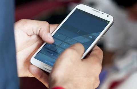 Абоненты «Билайна» и МТС больше не смогут снимать деньги с телефонов в банкоматах