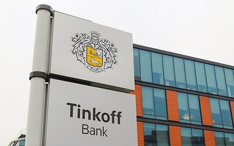Банк Тинькова представил премиальную версию «Тинькофф инвестиций»