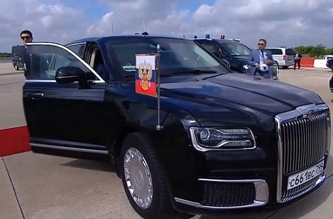 Автомобиль Путина сравнили с лимузином Трампа