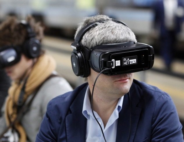 «Спасибо от Сбербанка» откроет сеть VR-кинотеатров