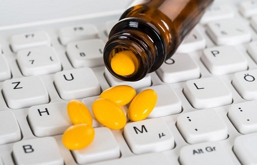 Торговля лекарствами в интернете может быть разрешена в следующем году