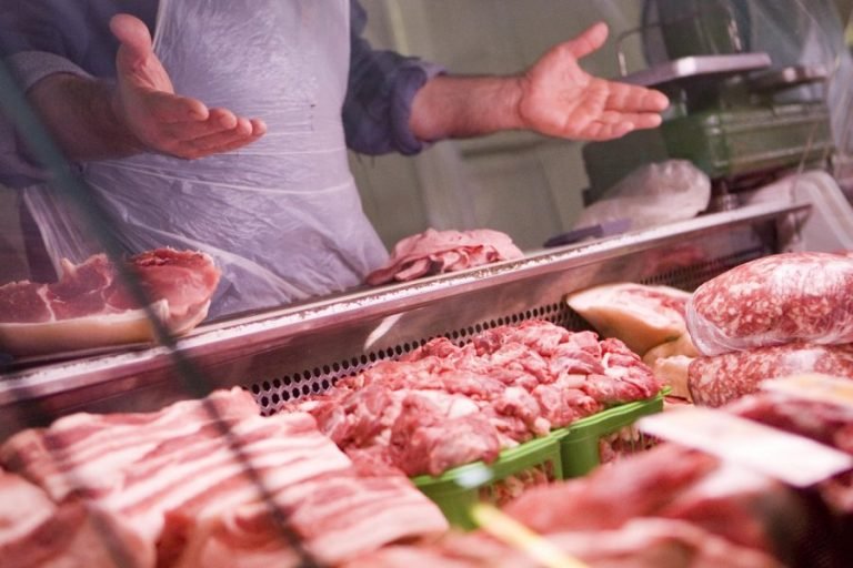Рост производства мяса замедлился из-за низкого спроса