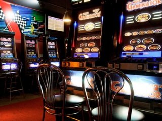 Безопасный азарт в казино «Азарт Плей»