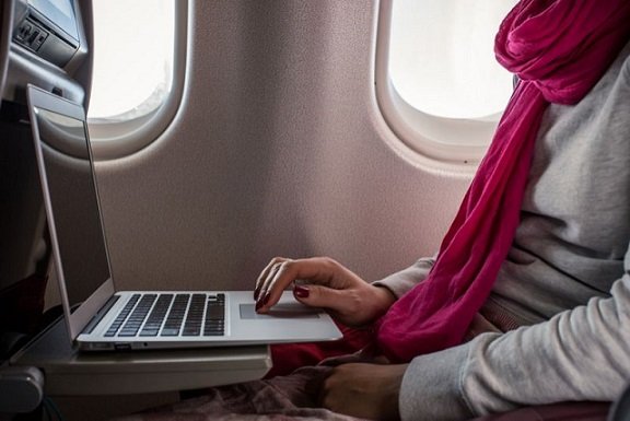 «Победа» позволила пассажирам проносить на борт ноутбуки