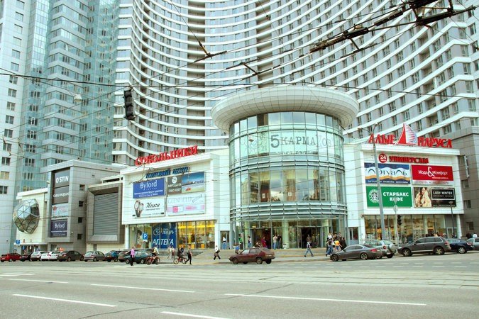 «Холдинг-Центр» распродает свои столичные торговые центры