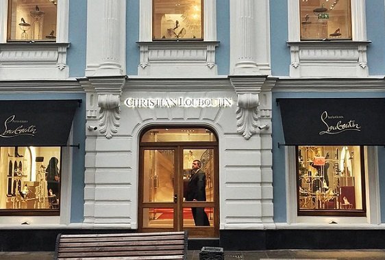 В помещении бутика Christian Louboutin будет открыт магазин Team Putin