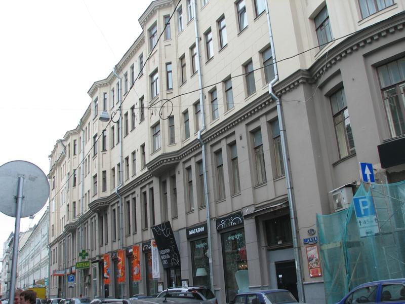 Количество ипотечных сделок на вторичном рынке Москвы снизилось за год на 40%