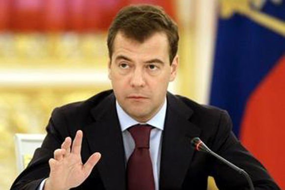 Медведев принял решение отказаться от корректировки формулы расчета НДПИ