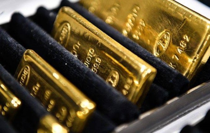 Котировки золота преодолели отметку в 2000 долларов