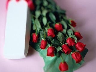 Сколько принято дарить цветов близким людям и коллегам?
