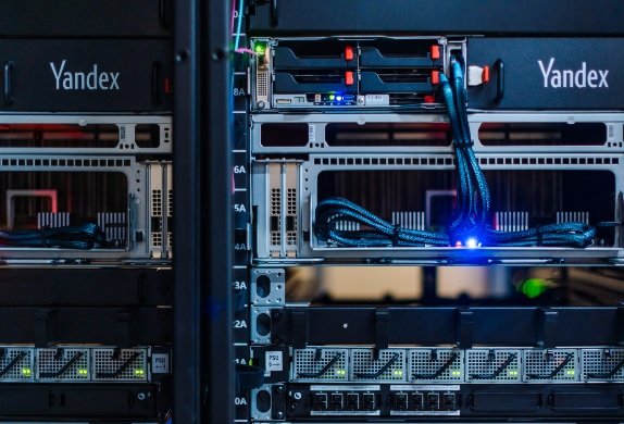 СП «Яндекса» и ВТБ приступило к выпуску серверного оборудования