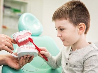 Как готовить детей к посещению стоматологов