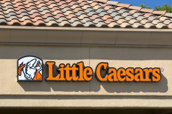 Сеть пиццерий «Little Caesars» в декабре откроет первые заведения в России