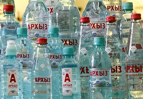 Корпорация Евтушенкова договорилась о поглощении производителя воды «Архыз»