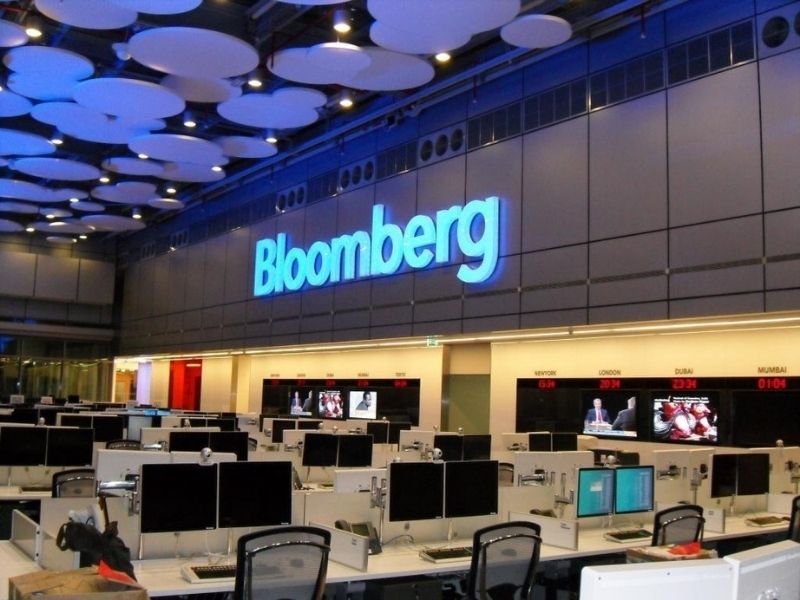 «Bloomberg» отключает клиентов из России от своих терминалов