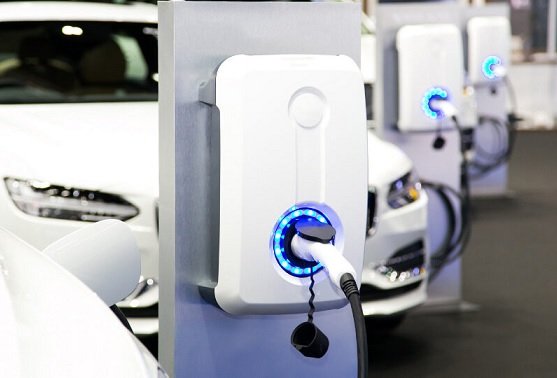 Сбер поможет бизнесу с развертыванием зарядной инфраструктуры для электромобилей
