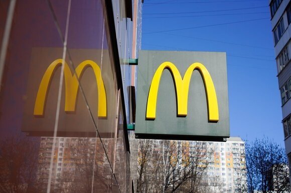 На протяжении 15 лет McDonald's сможет выкупить свои рестораны обратно