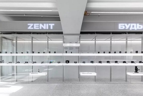 «Зенит» открыл в Москве свой первый брендированный магазин