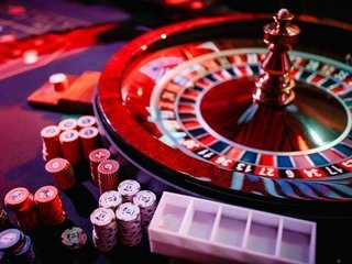 В азартном клубе Вулкан Россия развлекаться можно без денег и рисков
