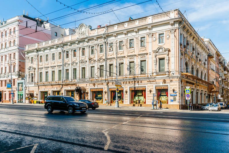 «Realty4Sale» собирается выкупить универмаг «Елисеевский» на Тверской улице